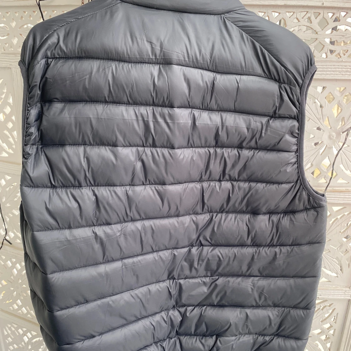 Grå dunväst från Lindbergh - 1