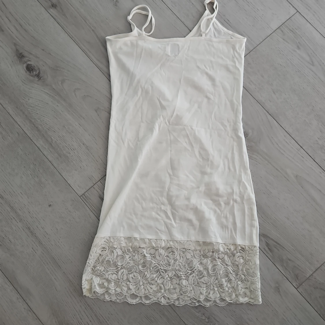 Vit spetsklänning från Saint Tropez - 1