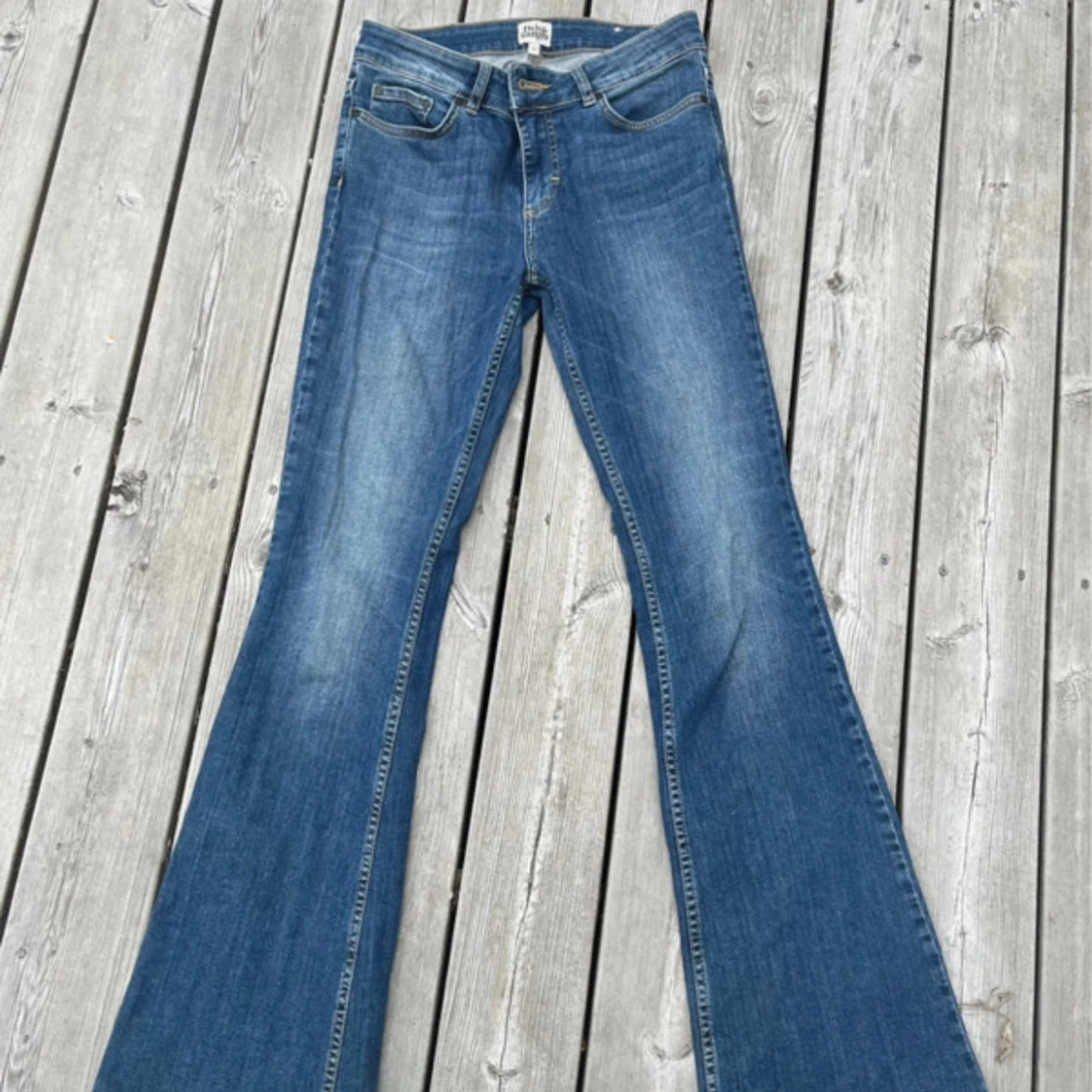 Blå bootcut jeans - 1