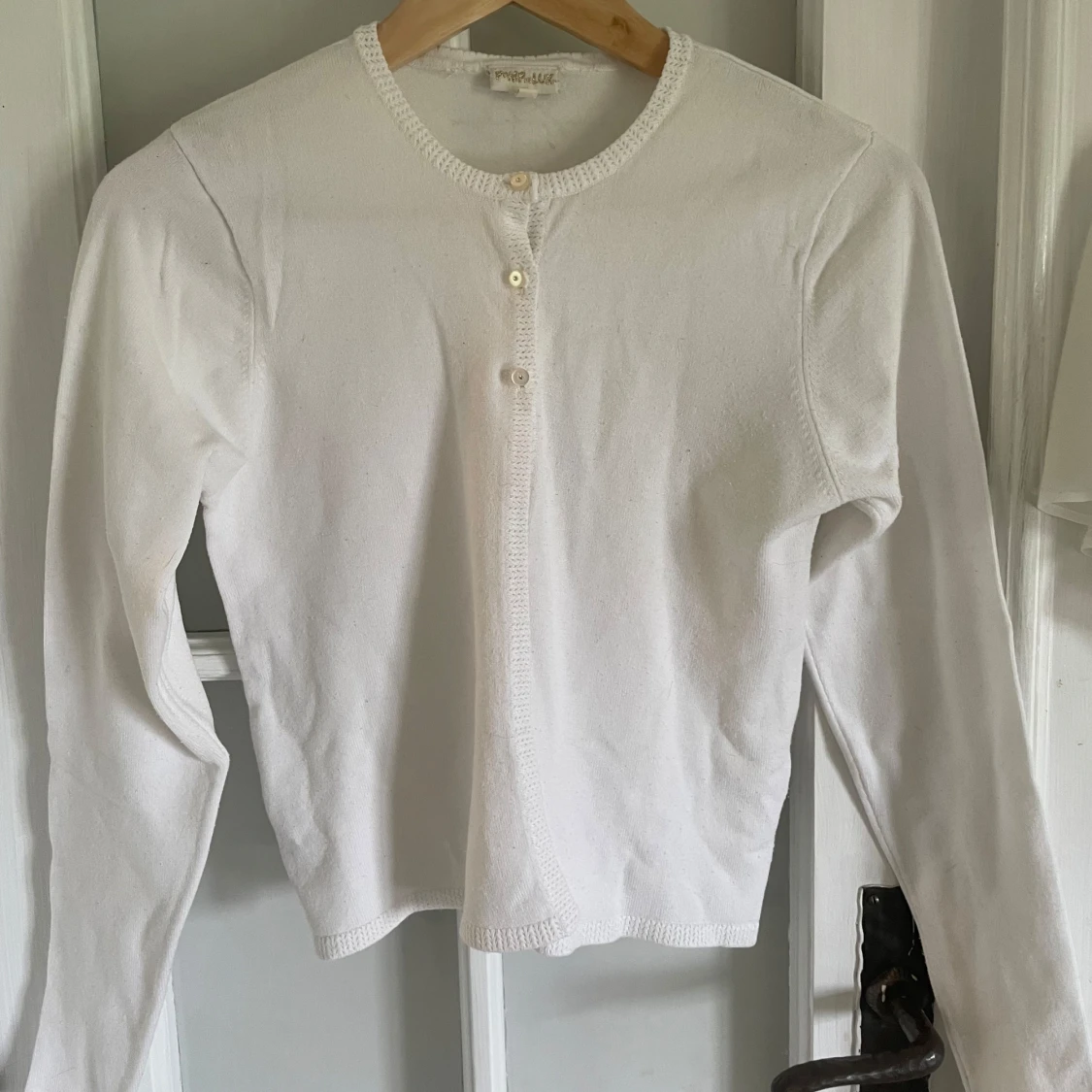 Vit kofta från POMPdeLUX