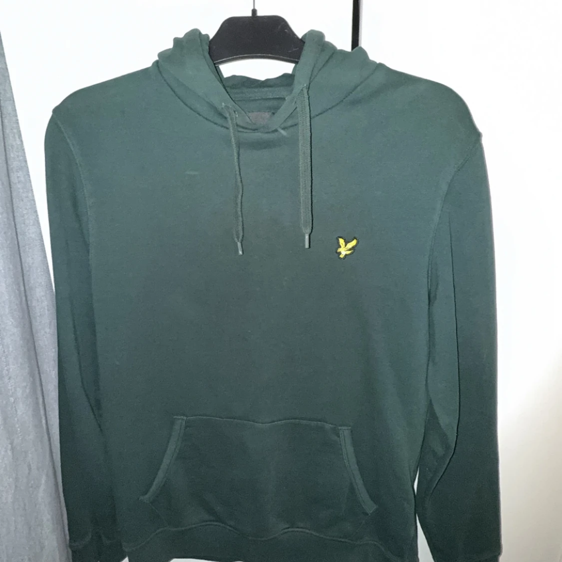 Beige hoodie från Lyle & Scott - 2