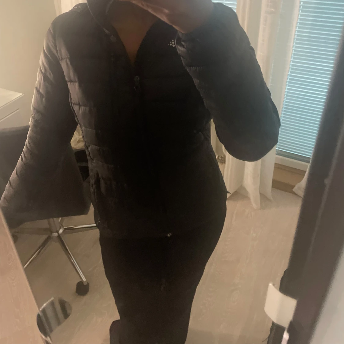 Svart pufferjacka från Craft - 2