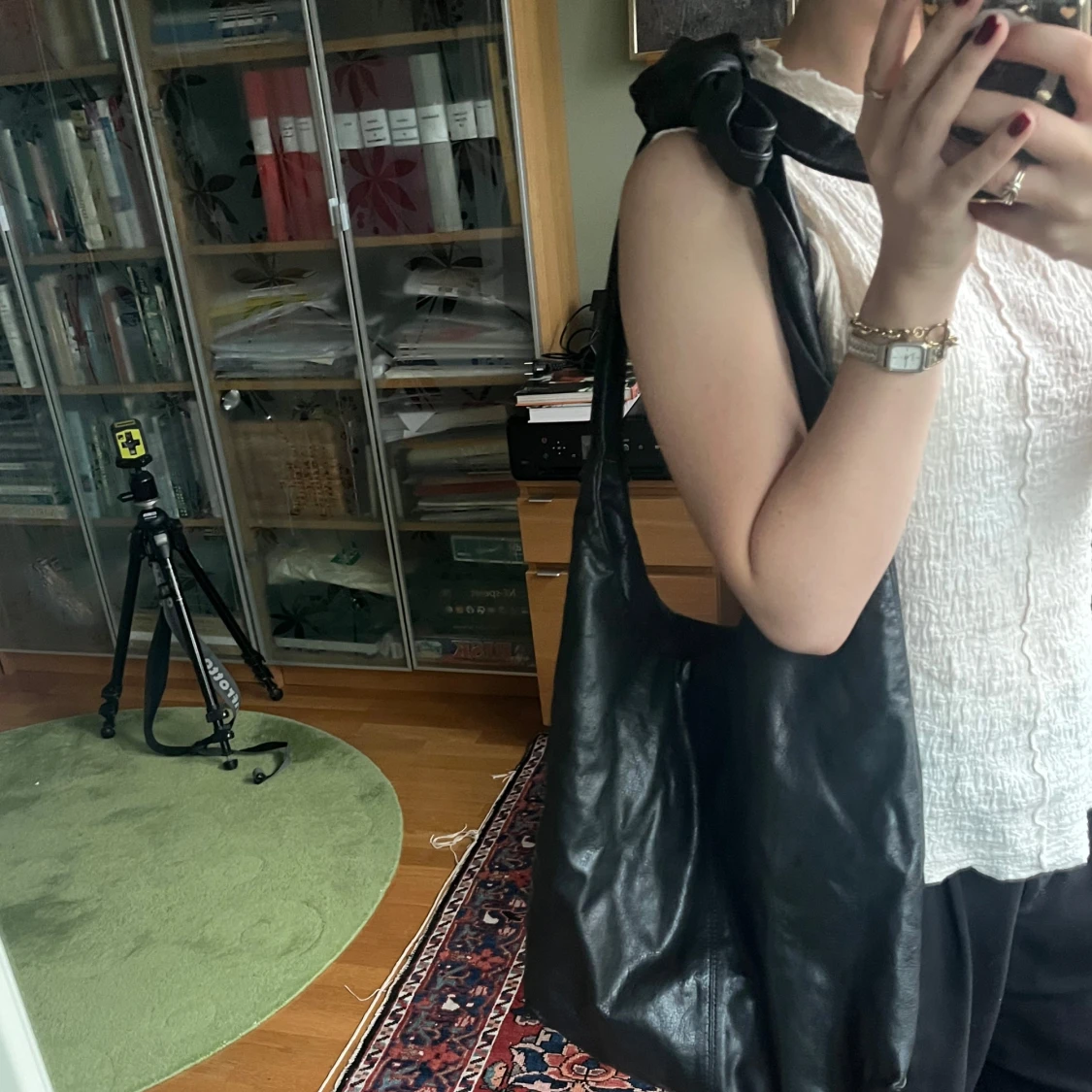 Svart axelväska i skinn