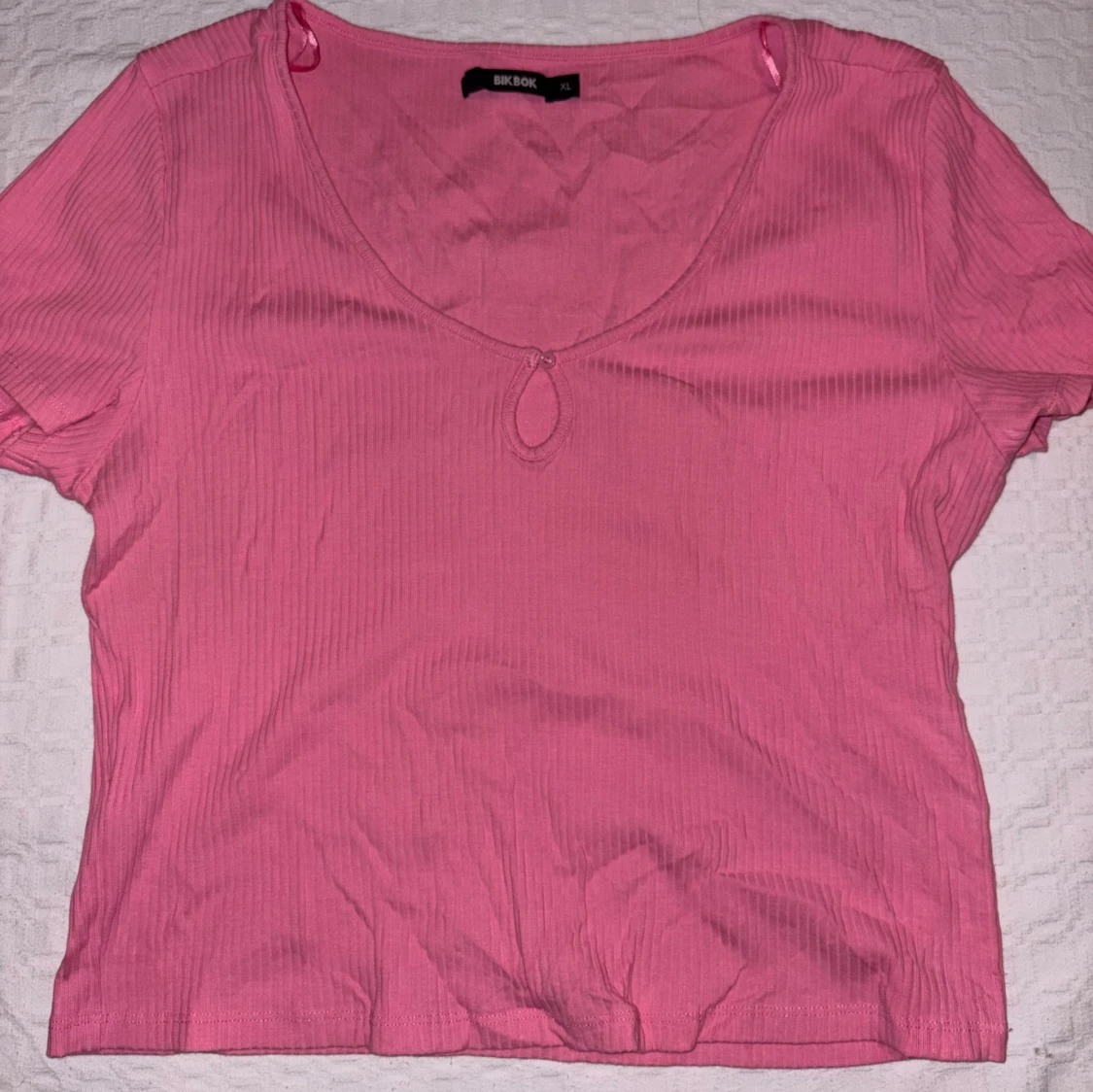 Rosa ribbad topp från Bik Bok