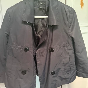 Trench coat - Skit snygg trench coat från hm men köpt på Vinted!💗