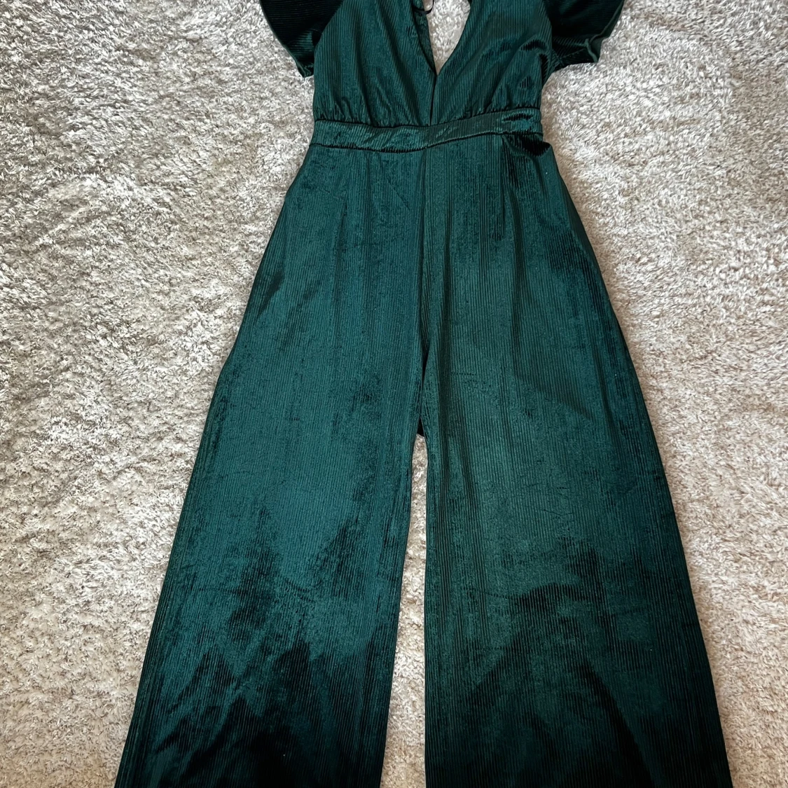 Grön jumpsuit från MINKPINK - 3