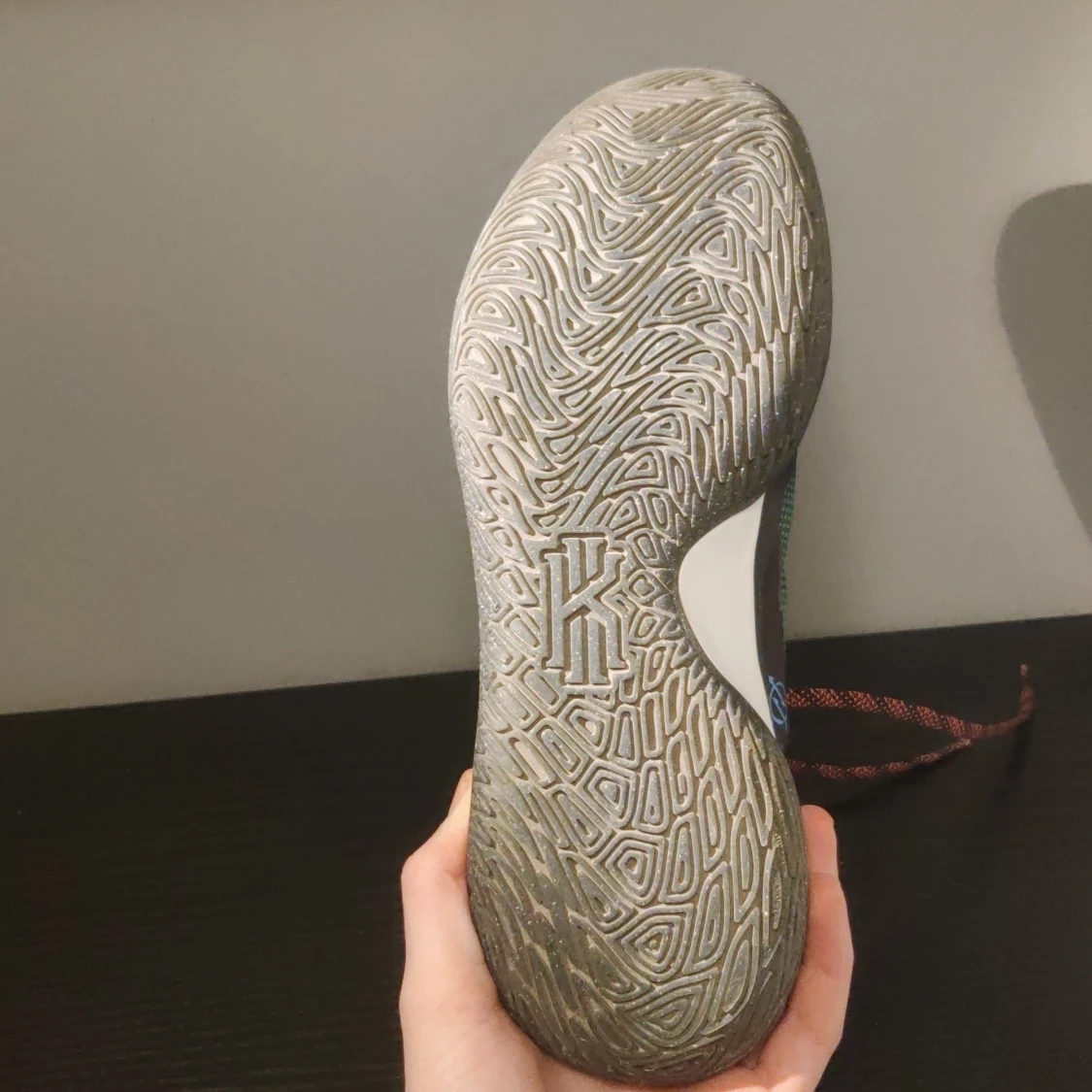 Kyrie flytrap V/5 basketskor stl 42.5 - 2