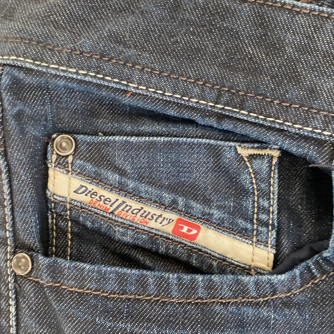 Mörkblå Diesel jeans  - 2