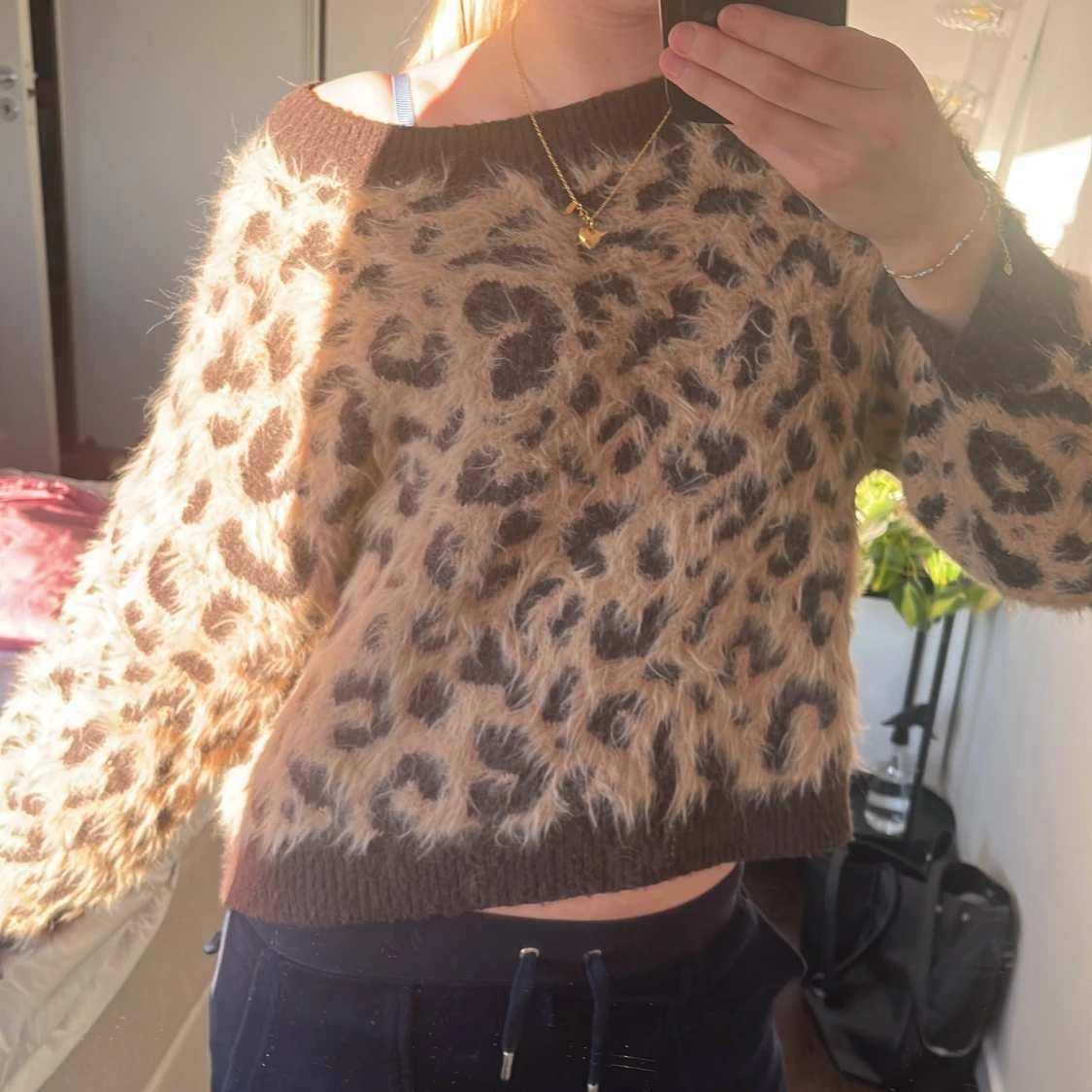 Leopardmönstrad fluffig tröja