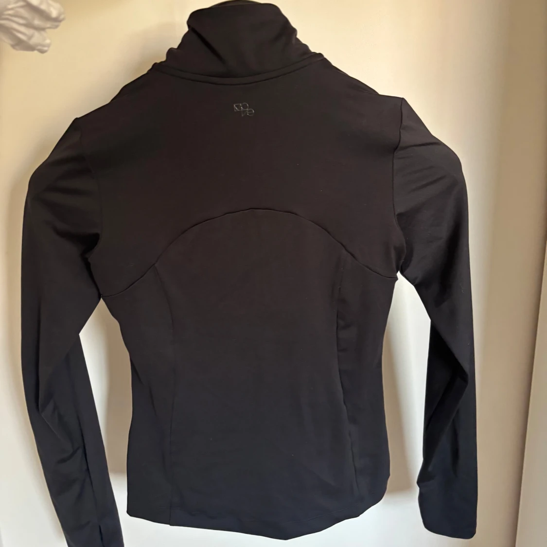 Svart träningszip - 1