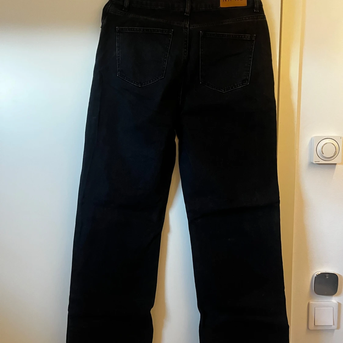 Svarta jeans från NA-KD - 3