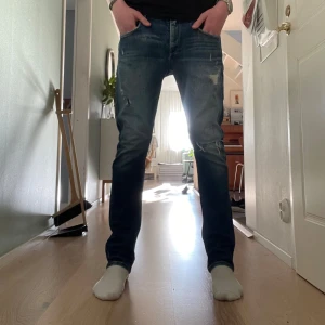 Replay jeans  - Säljer ett par fin fina reaplay jeans i storleken 28 32! Hör av er av minsta fundering😀Priset kan diskuteras😉