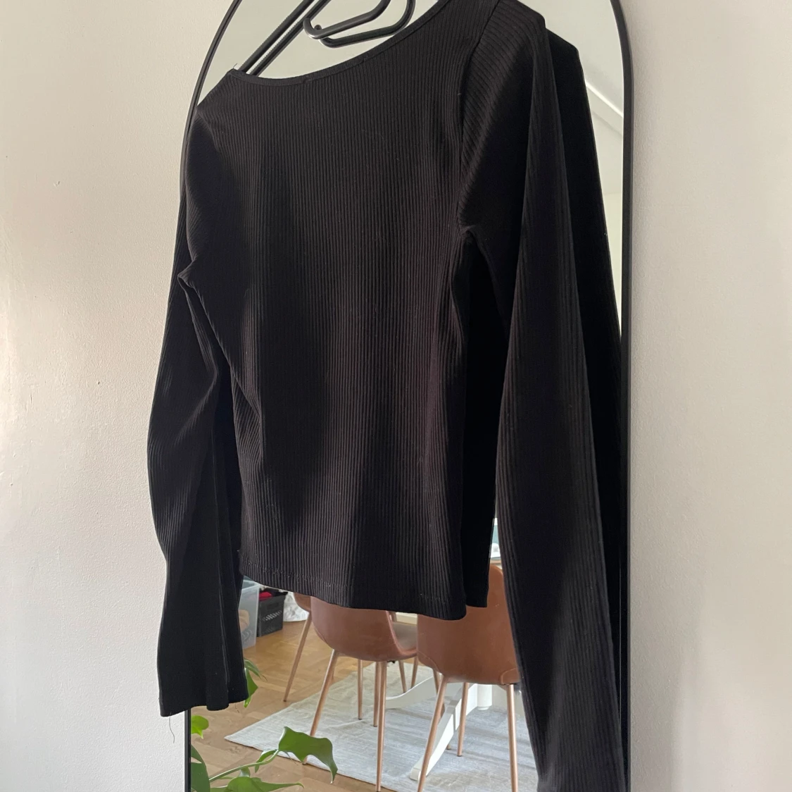 Svart långärmad topp - 4