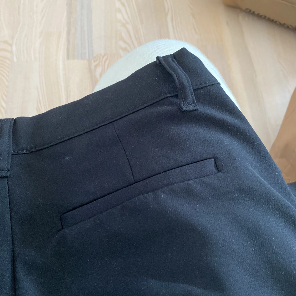 Svarta kostymbyxor från Grunt - 2