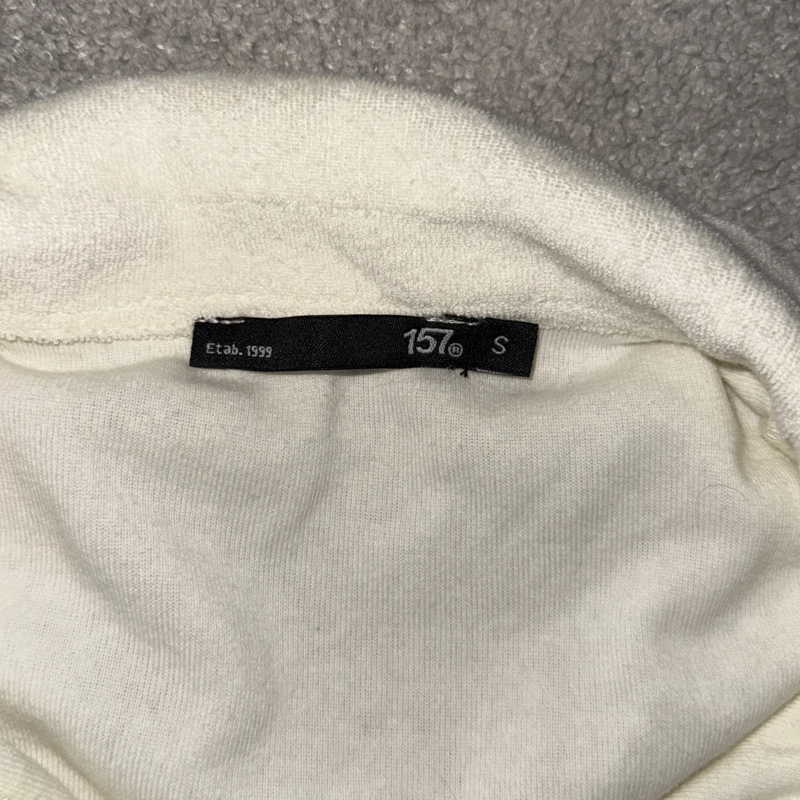 Vit pikétröja från 157, storlek S - 1