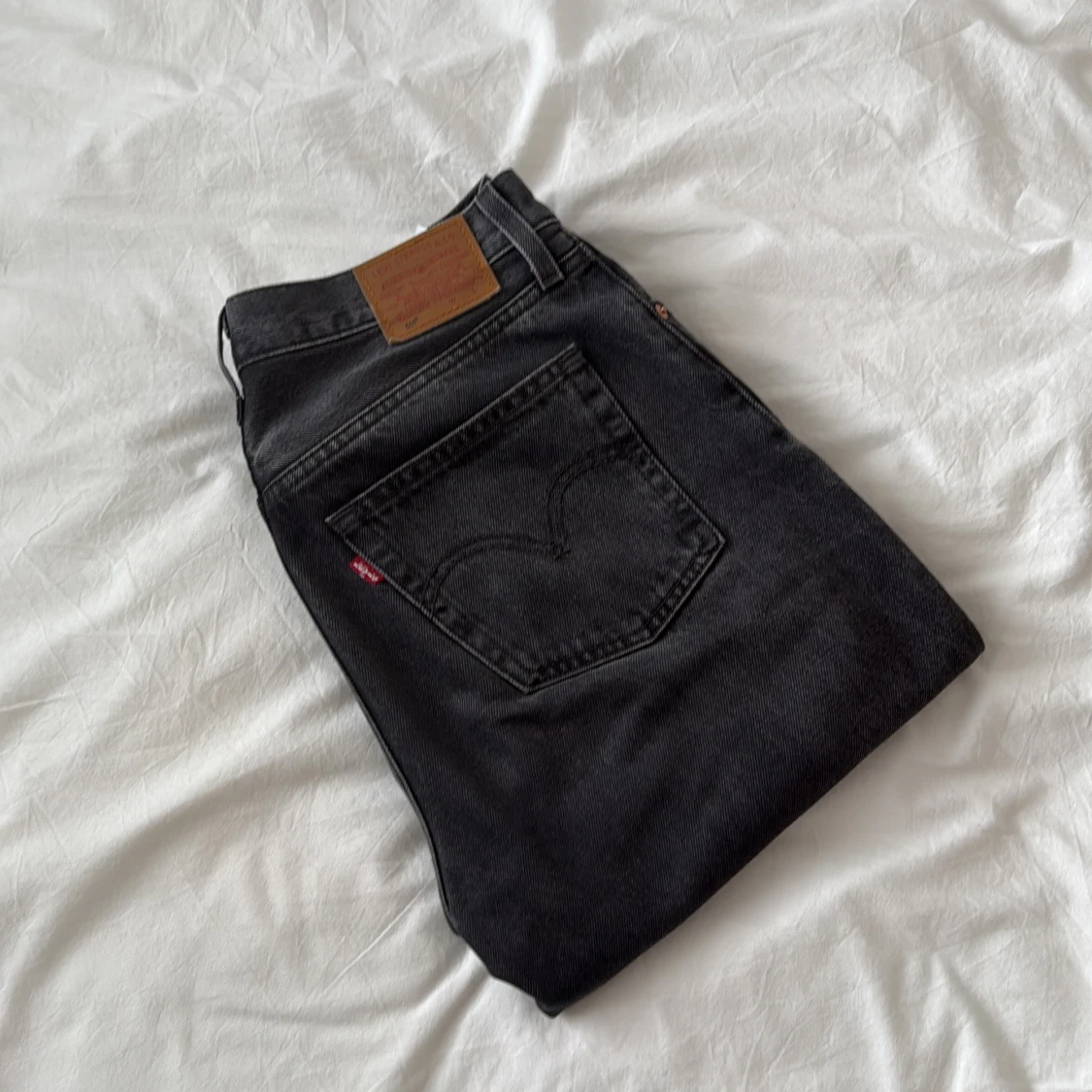 Levi's 501 svarta jeans, high waist - 2