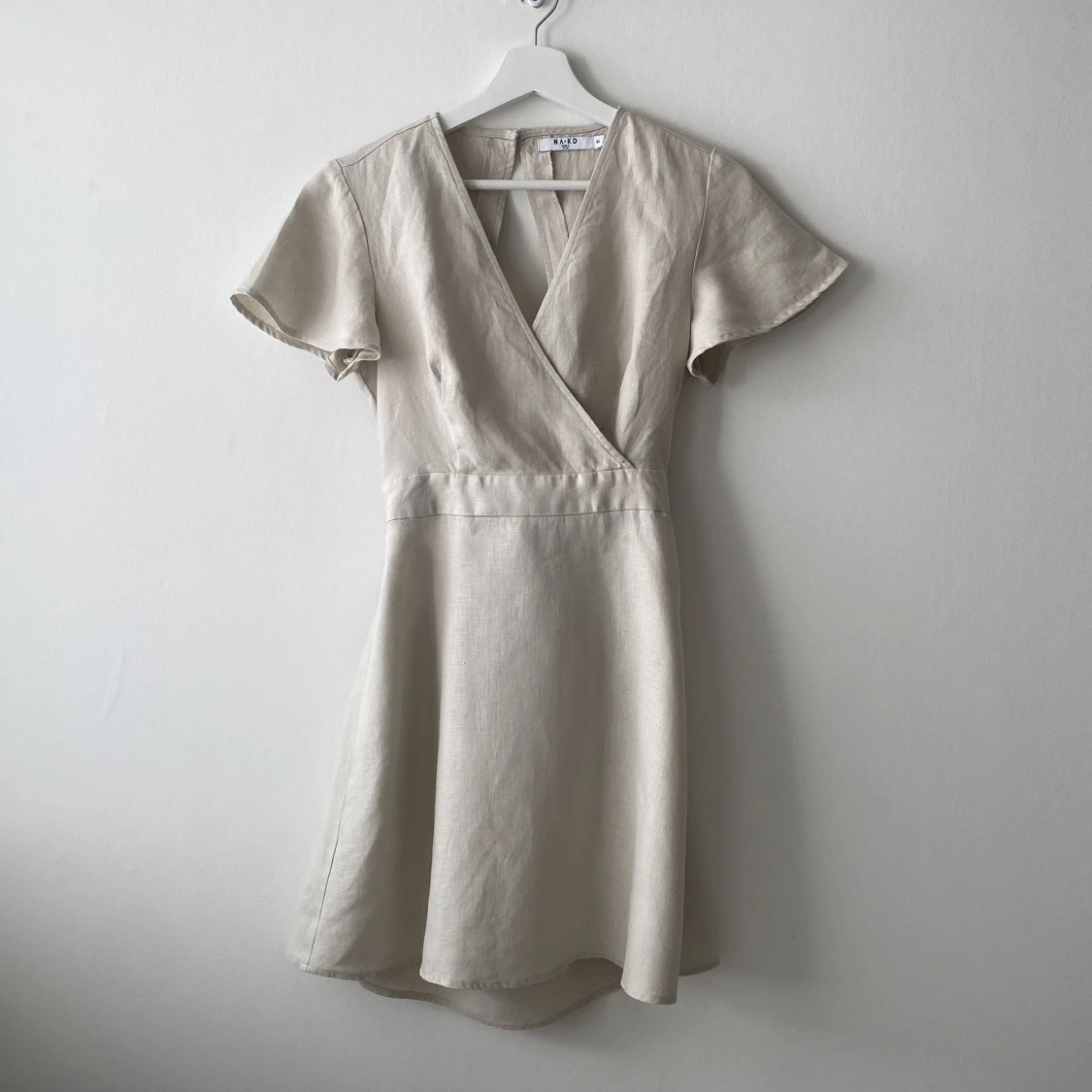 Somrig linneklänning från NA-KD - 1