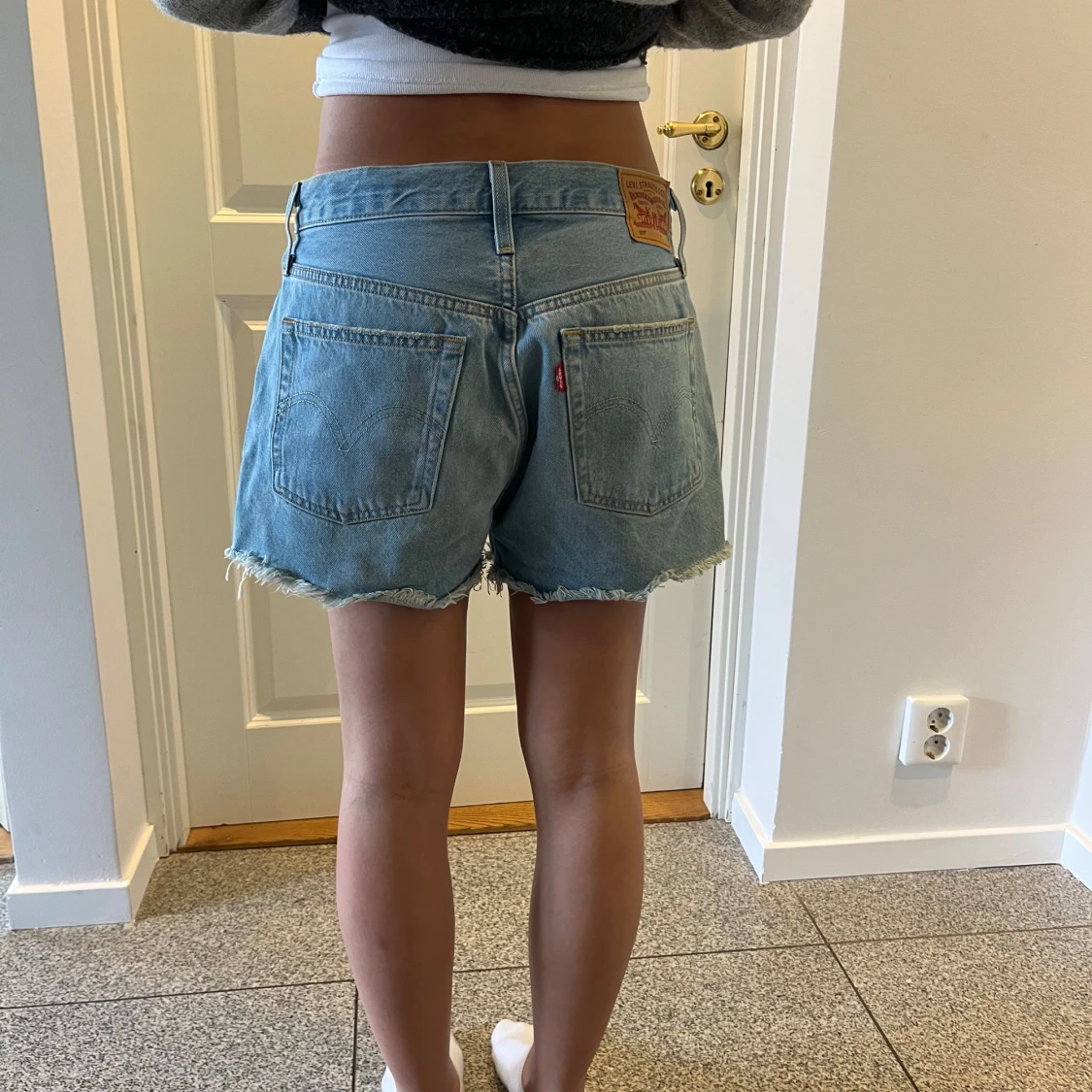 Ljusblå 501 Levis shorts  - 1