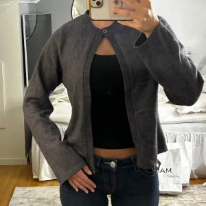 Kofta från Gina Tricot - Grå kofta i S från Gina Tricot