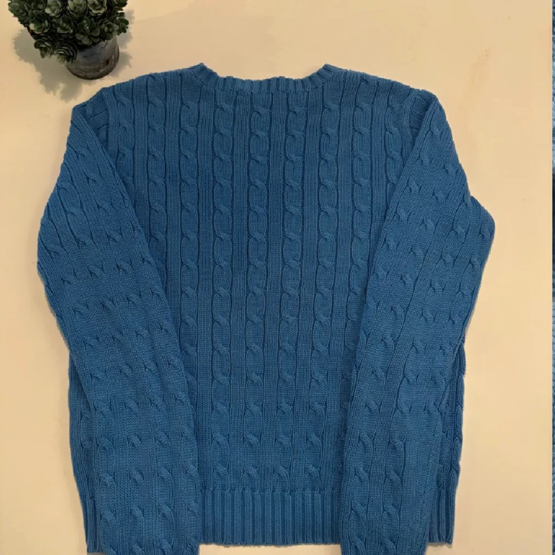 Blå kabelstickad tröja från Ralph Lauren - 1