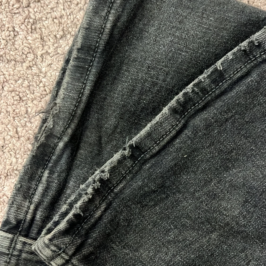 Lågmidjade grå byxor  - 4