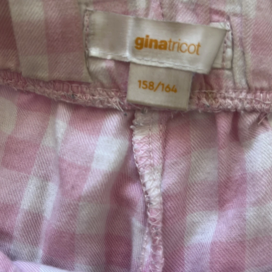 Rosa rutiga pyjamas byxor från Gina Tricot - 1