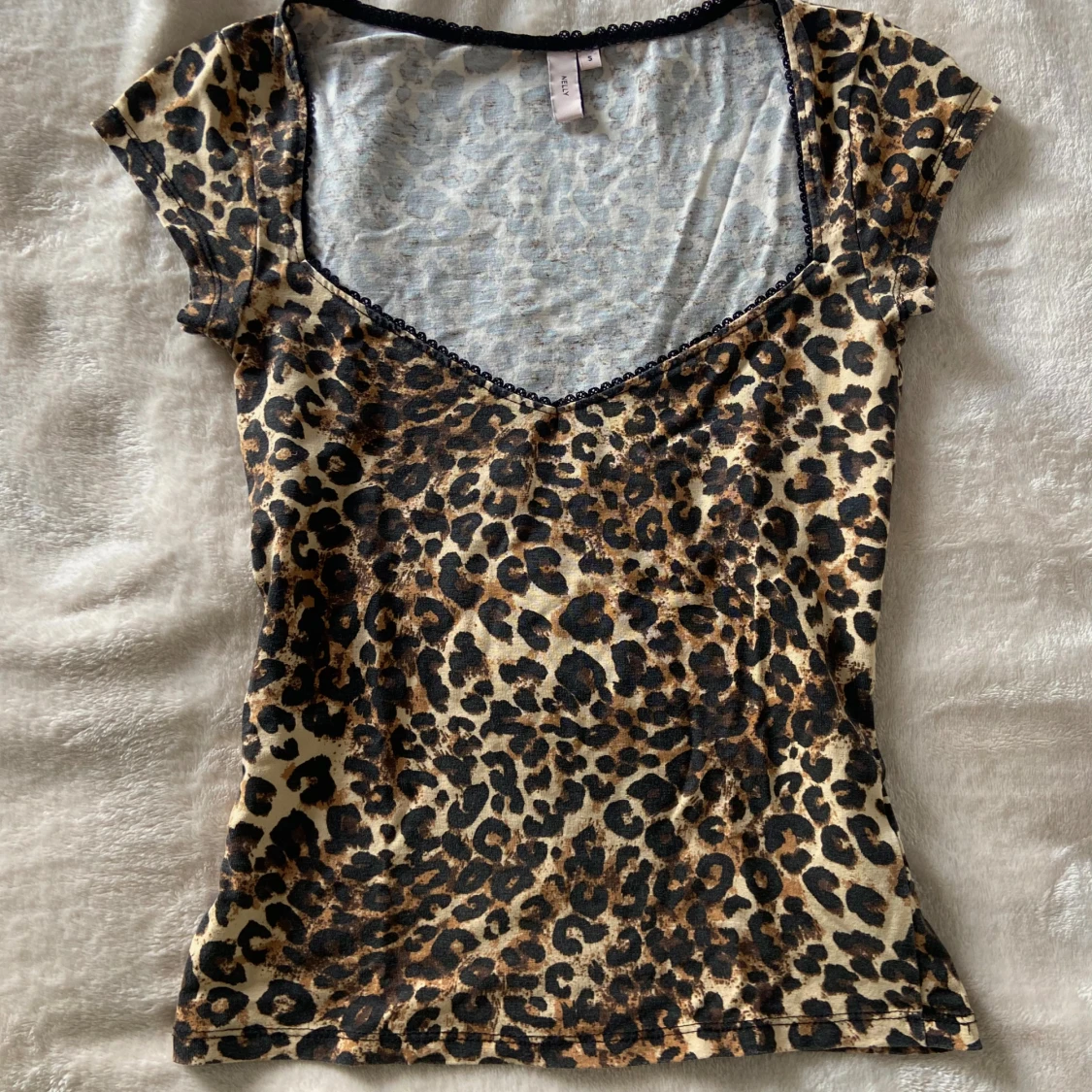 Leopardmönstrad topp från Nelly - 1