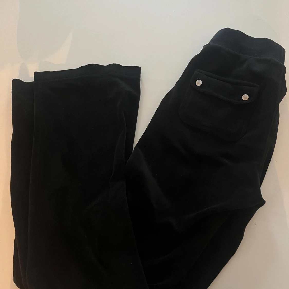 Svarta mjukisbyxor Juicy Couture XS