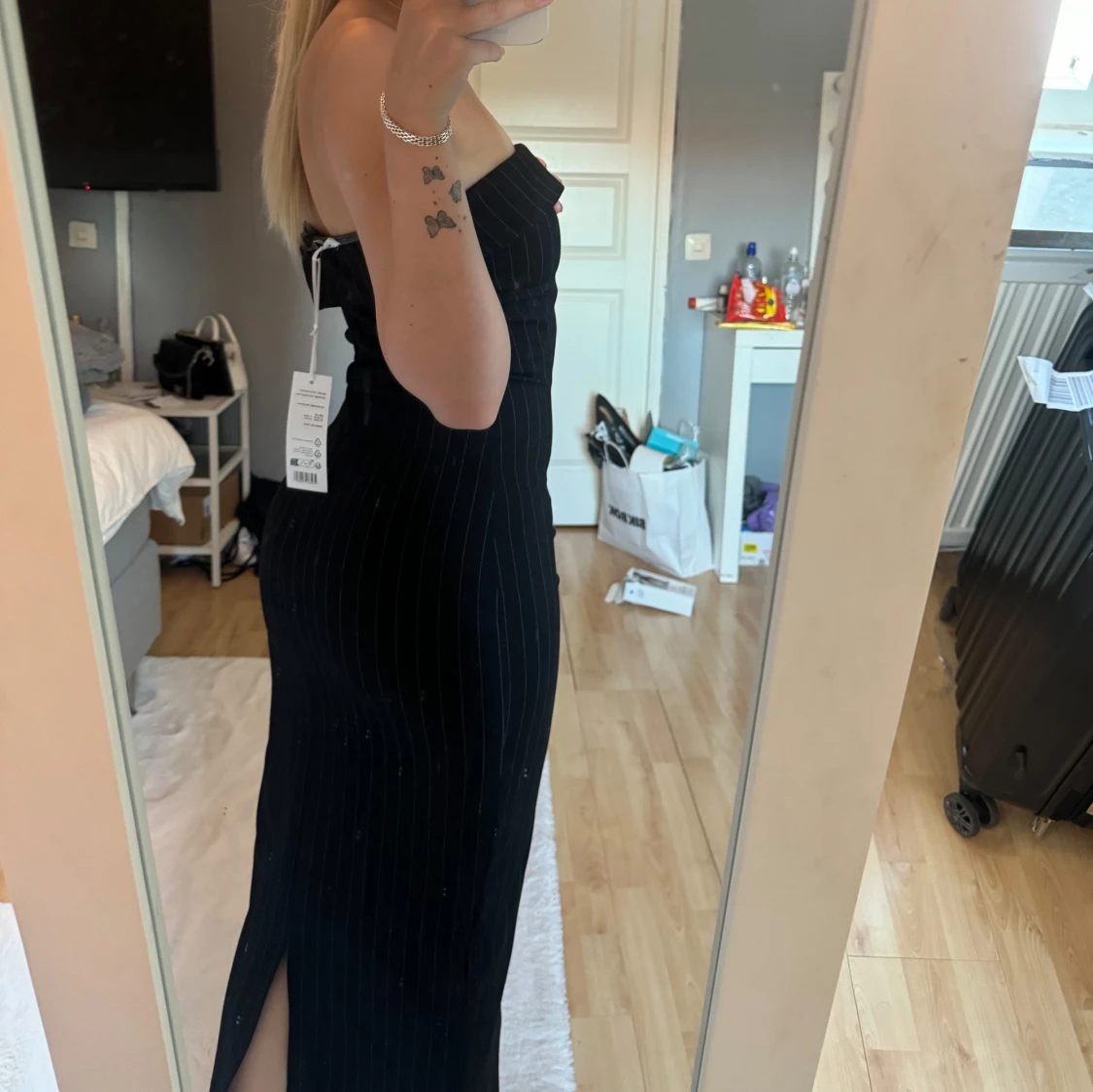 Svart axelbandslös långklänning - 2