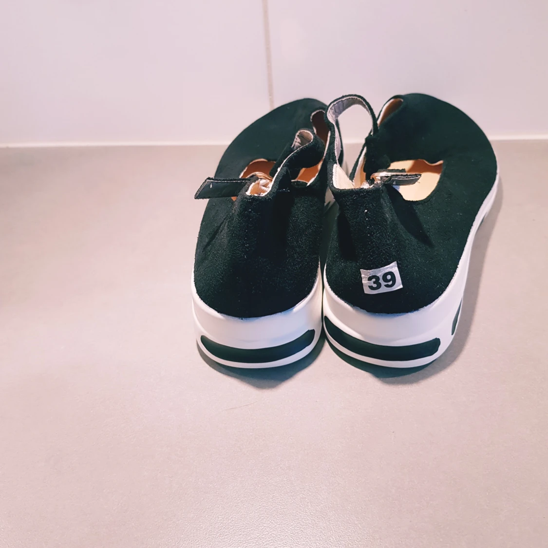 Svarta ballerinaskor med spänne, Fashion strl 39 - 3