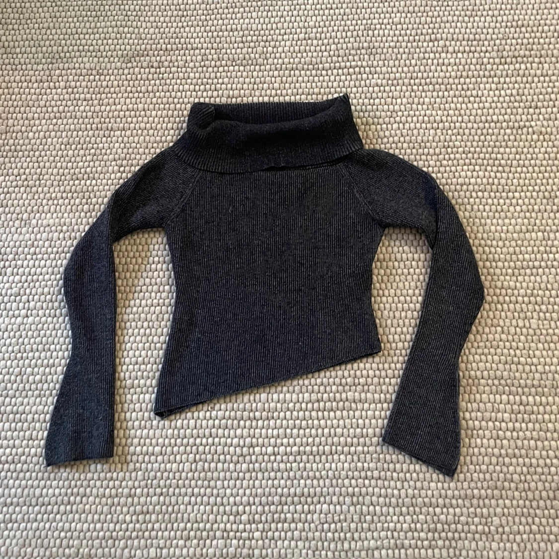 Ribbstickad topp - 3