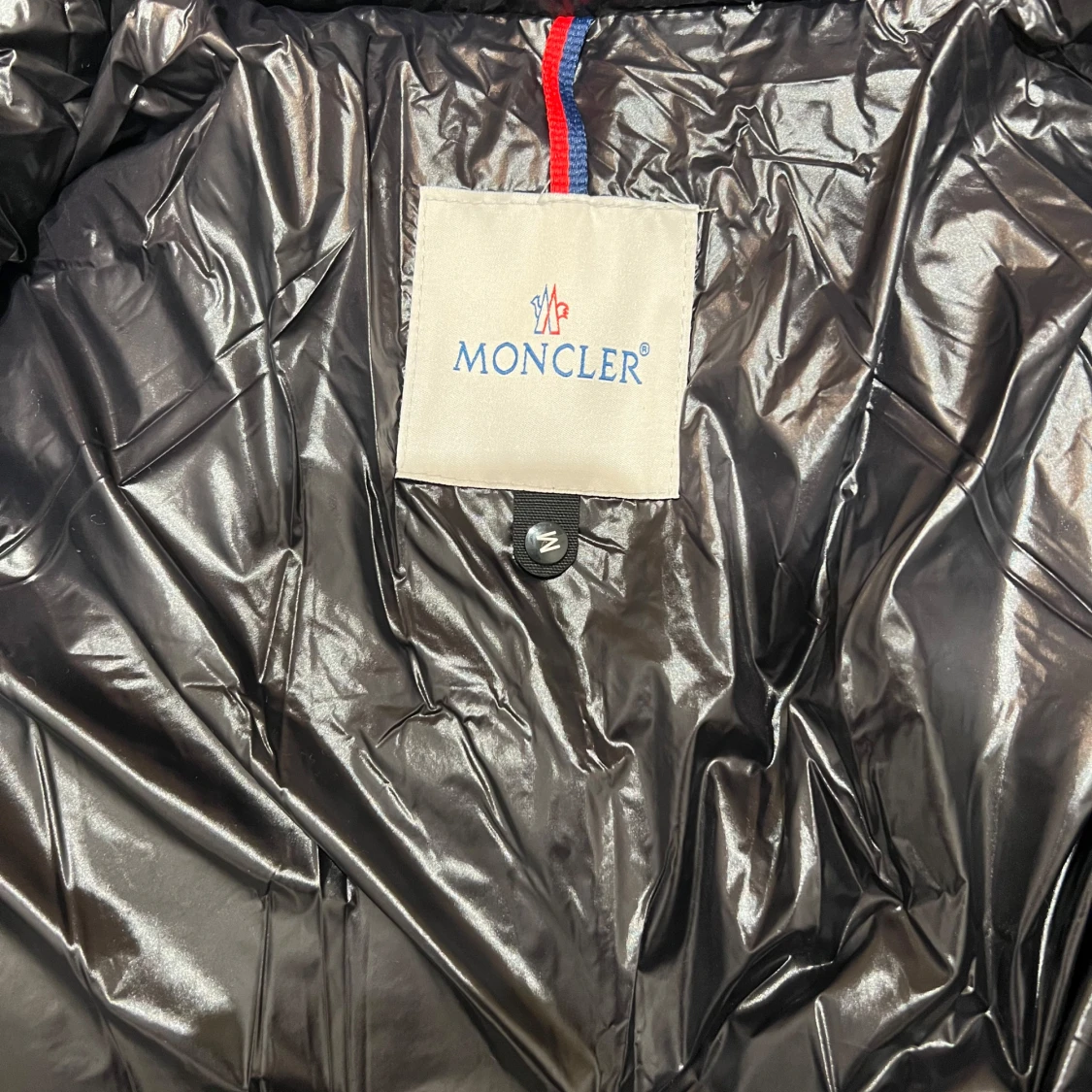 Svart Moncler pufferjacka med huva - 4