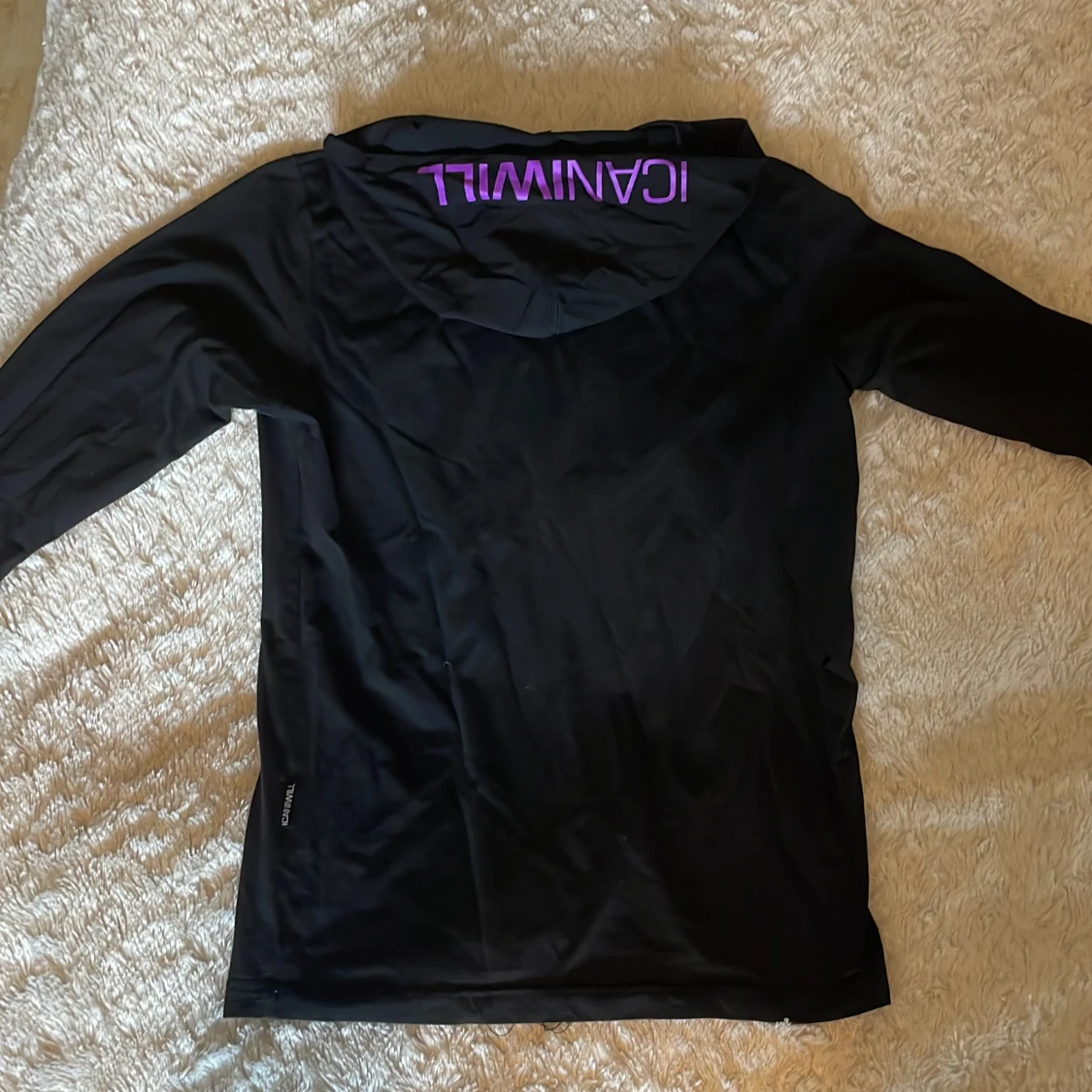 Svart hoodie från ICANIWILL XS - 1