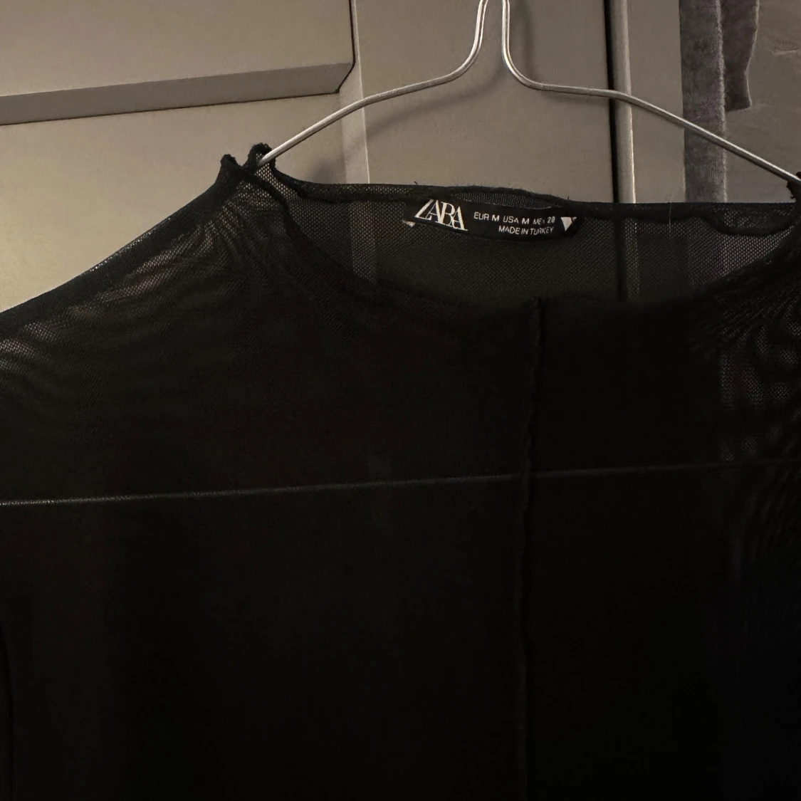 Svart mesh topp från Zara - 1