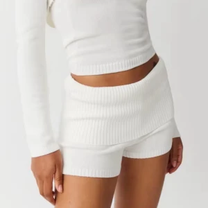 SÖKER!!! Dessa shorts från Gina tricot💗 - Söker dessa shorts i storlek xs eller s💗💗 