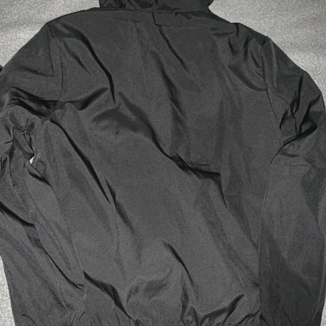 Vindjacka från Stone Island - 2