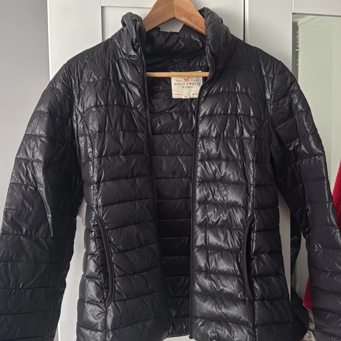 Svart pufferjacka Holly & Whyte