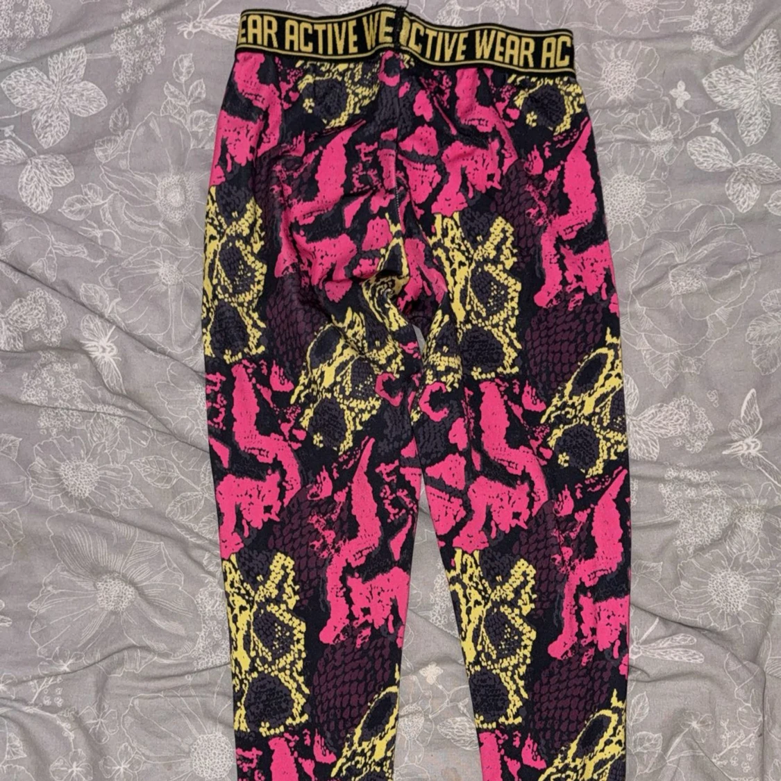 Färgglada leggings från Mywear Active - 1