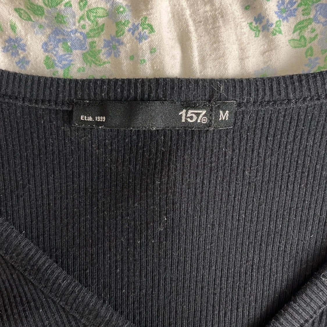 Svart ribbad långärmad tröja från lager 157 - 2