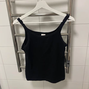 Svart linne - svart linne från H&M i strl S 💕