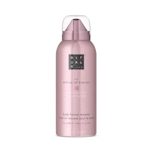 Ny! The Ritual of Sakura Body Lotion Mousse - Helt ny! Lyxig body lotion mousse från Rituals i serien The Ritual of Sakura. Den har en härlig doft av rismjölk och körsbärsblom. Förpackningen är elegant i rosa med en praktisk pumpfunktion. Nypris 159:- jag har två likadana om intresse finns. 🌸