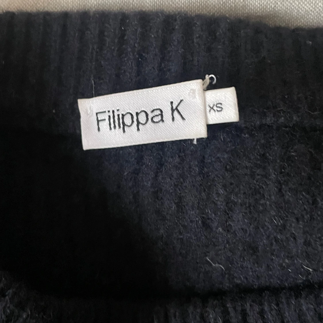 Svart stickad tröja från Filippa K - 1