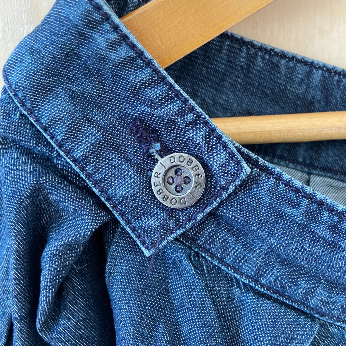 Jeanskjol med dragkedja och knappar - 1