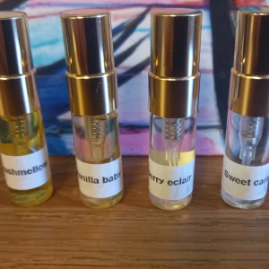 Essnce splitpaket  - 4 stycken 3ml splittar I dofterna: Strawberry eclair, Carashmellow, Sweet cara och Vanilla baby 