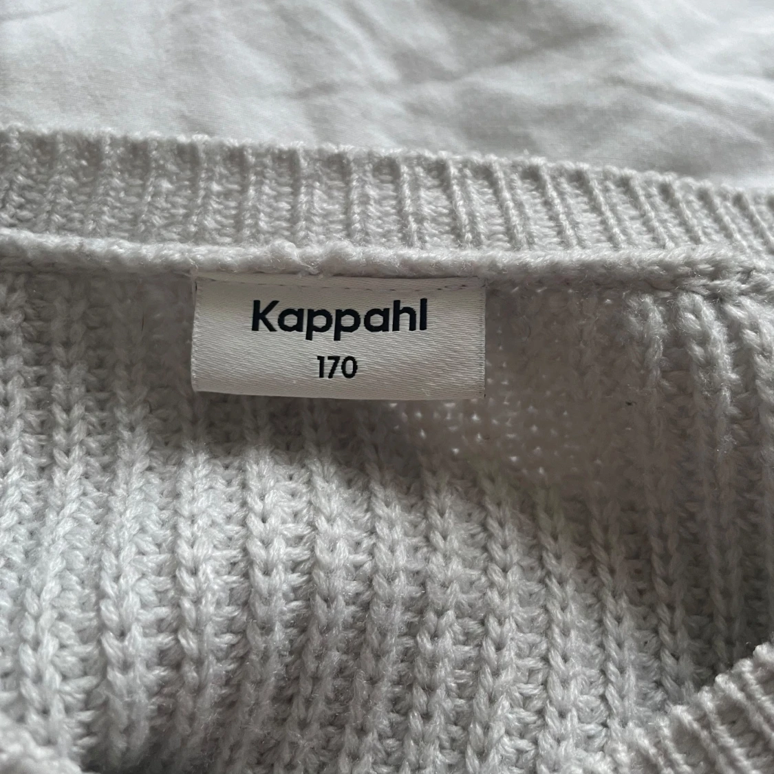 Grå randig stickad tröja  - 2