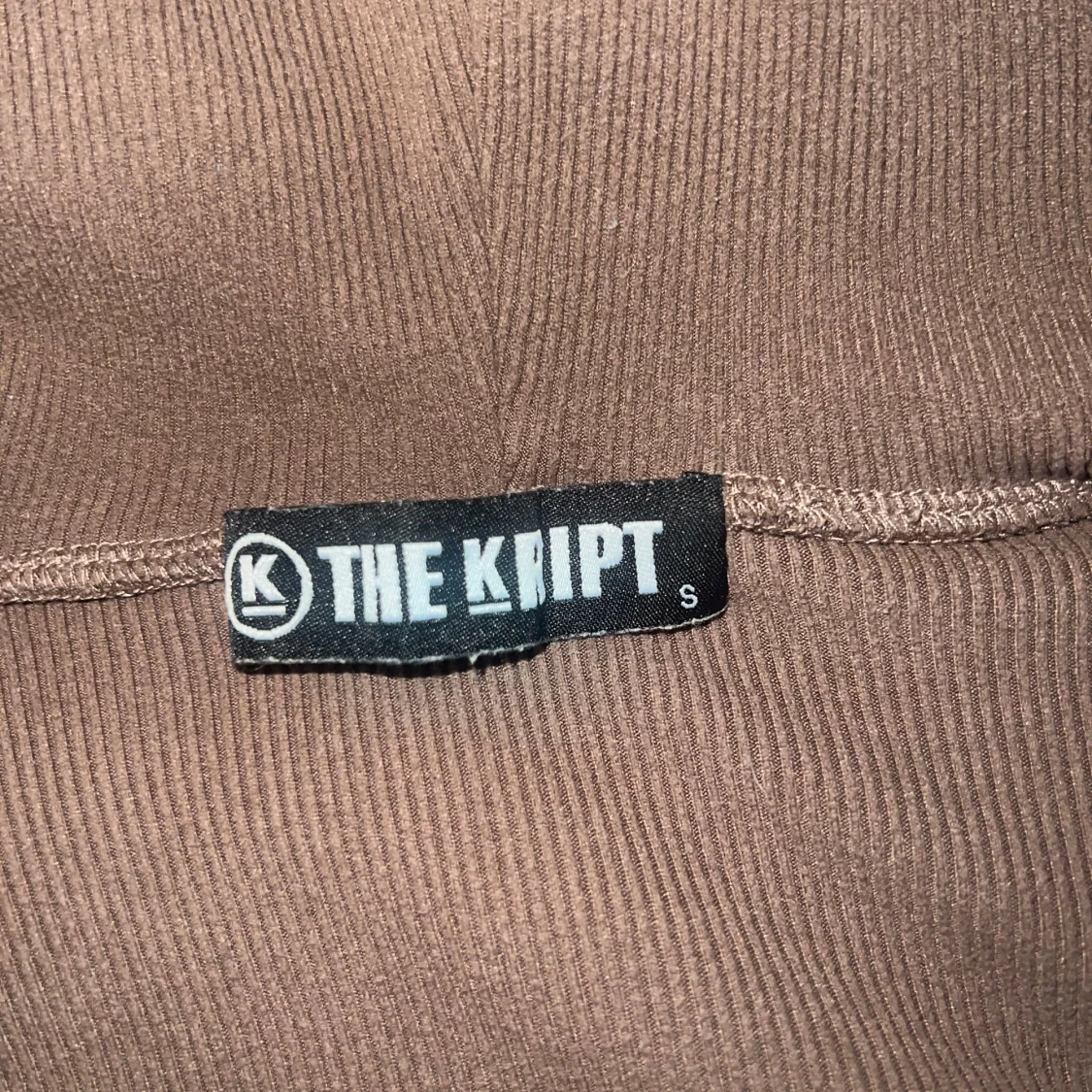 Brun ribbad zip up från THE KRIPT - 1