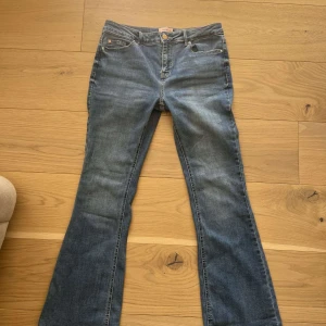 Jeans  - Jeans från Nelly, pris kan diskuteras 