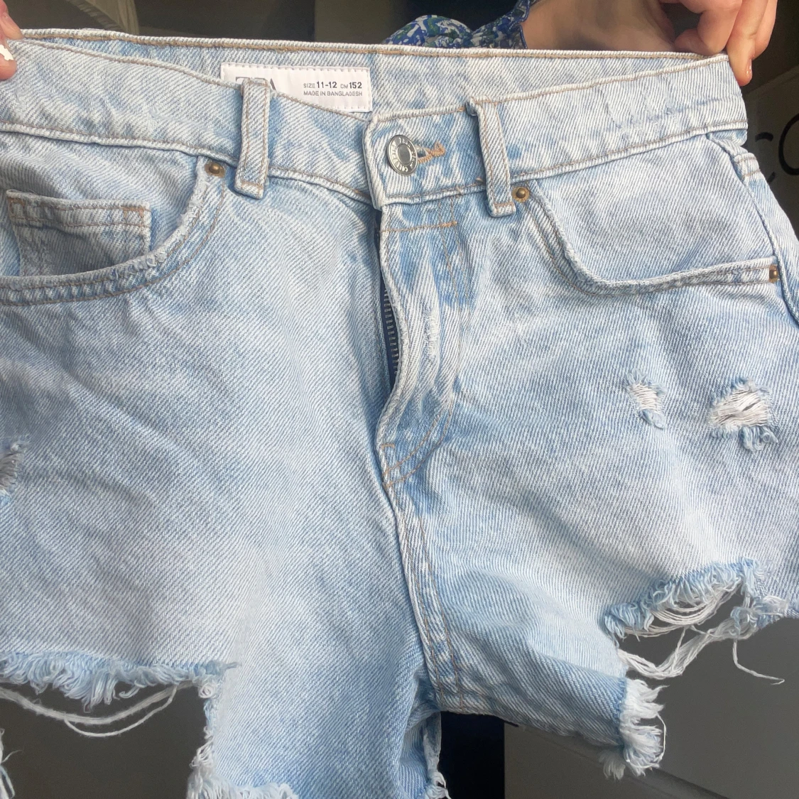 Ljusblå jeansshorts från Zara - 1