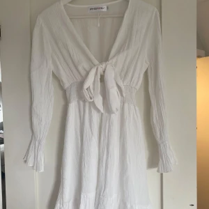 Söt Klänning - Super söt vit klänning