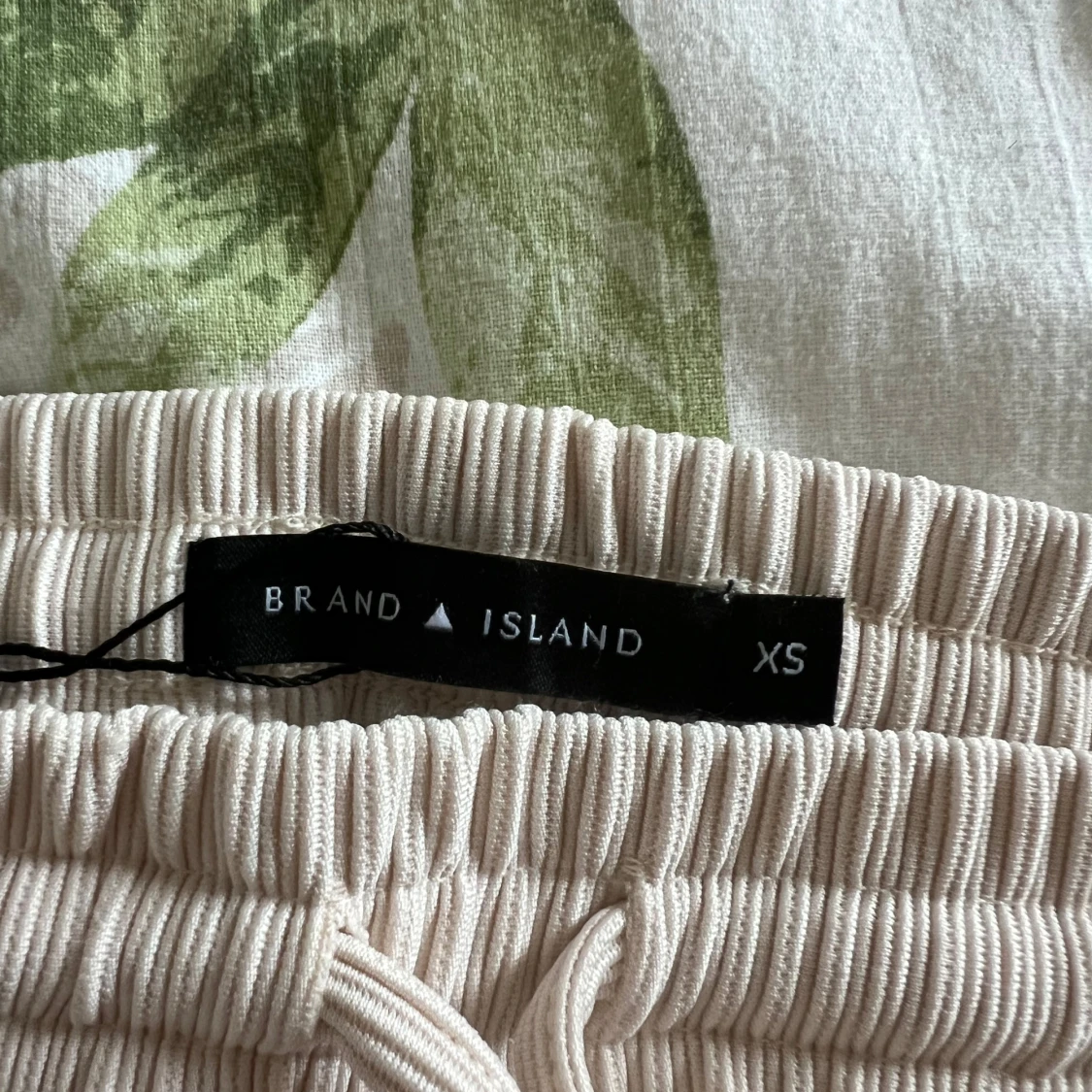 Beige ribbade shorts Brand Island xs/s - 2